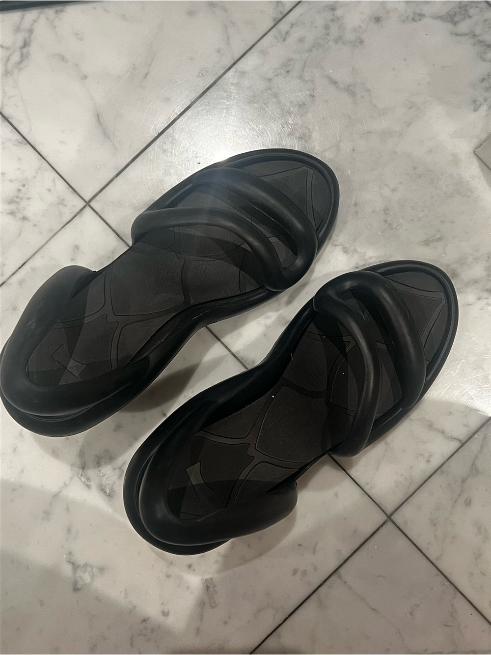 Camper Kobarah black sandals